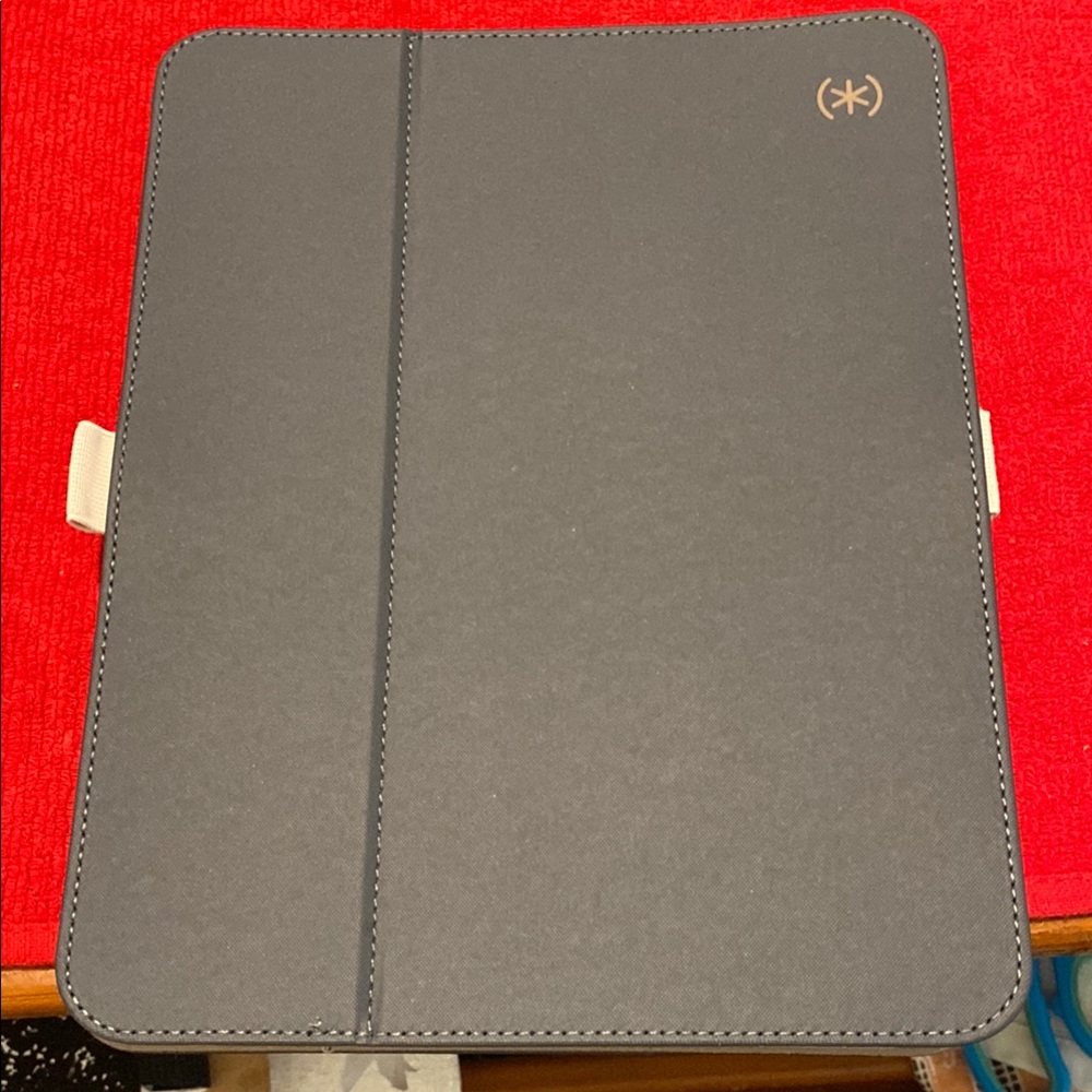 Speck Black Tablet Case
